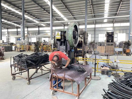 Manches en acier inoxydable en métal coffre à outils de garage lourd avec tiroirs et roues
